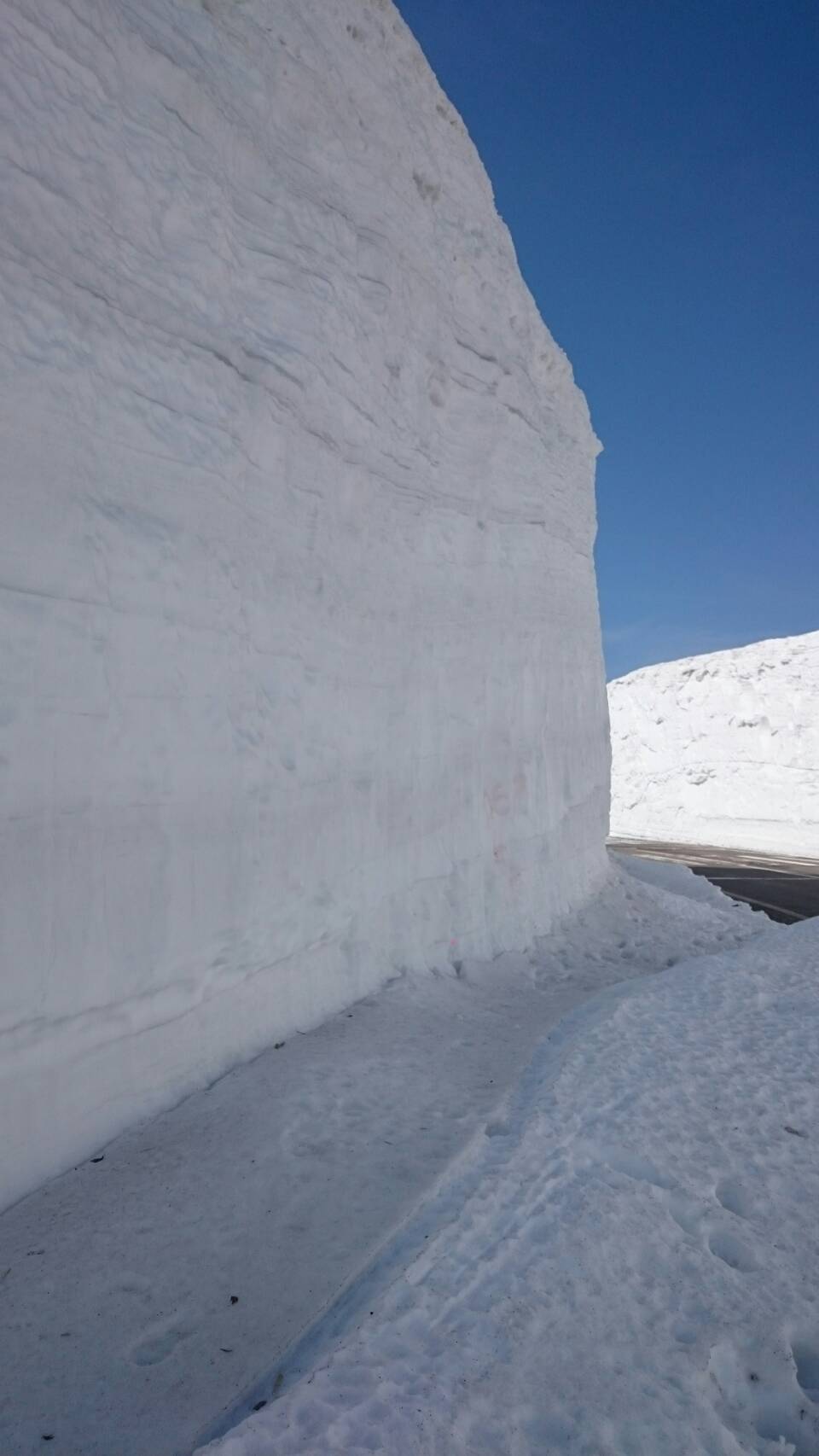 素晴らしい雪壁